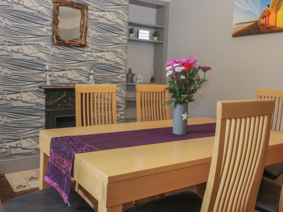 Brinkburn Cottage Скарбъро Екстериор снимка