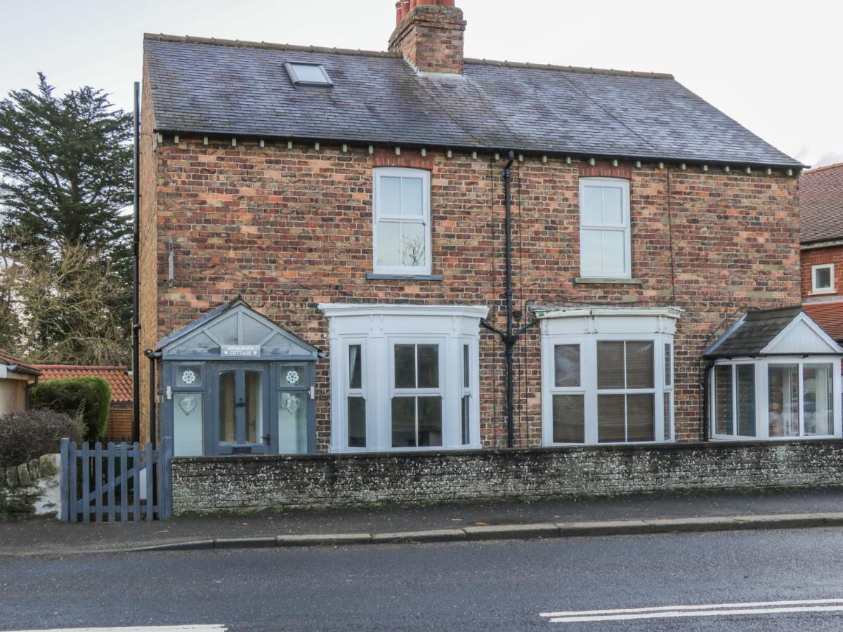 Brinkburn Cottage Скарбъро Екстериор снимка