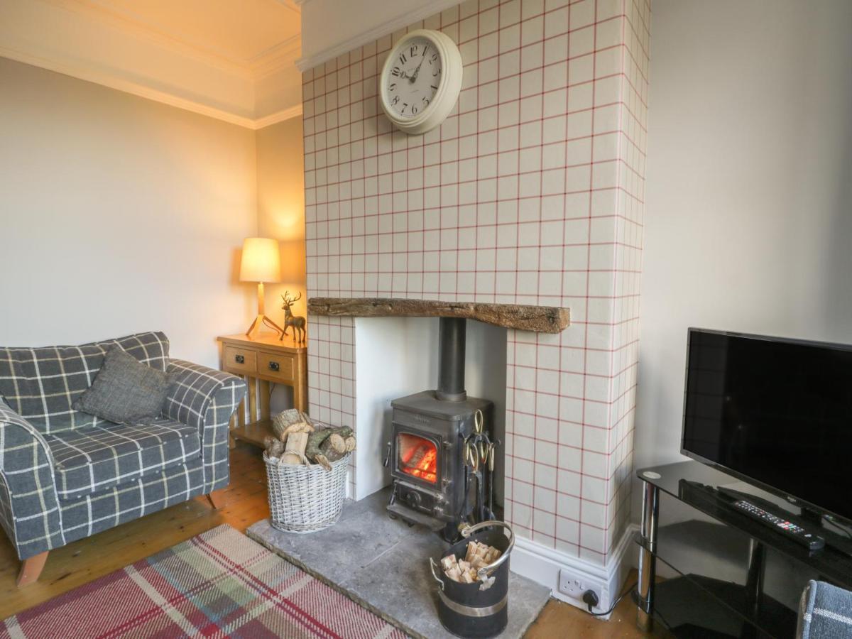 Brinkburn Cottage Скарбъро Екстериор снимка